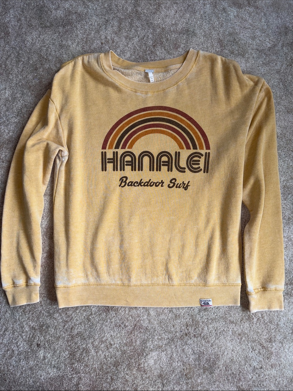 Hanalei women’s Mustard Crewneck Sweatshirt with Retro Graphic NWOT